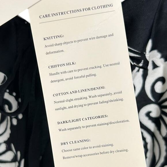 NWT Dokotoo Black Cream Printed Short Sleeve Tie Front Top Womens XL - Picture 4 of 9